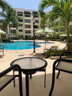 112: 1-Bedroom Grd floor condo w/patio. Palm Beach